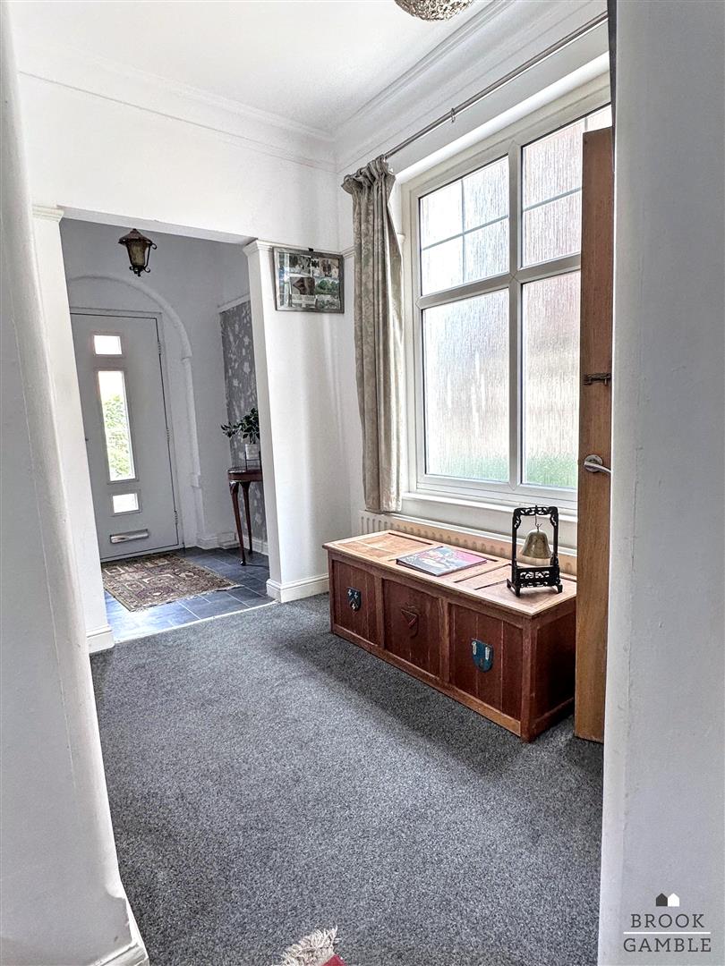 4 Bedroom House. Upwick Road in Eastbourne, East Sussex 6